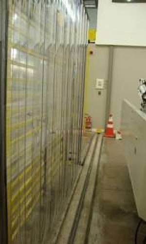 Cortina de fechamento em pvc Cortina de fechamento em pvc