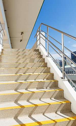 Fabricação de Corrimão de Alumínio Fabricação de Corrimão de Alumínio