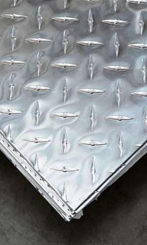 Placa de alumínio